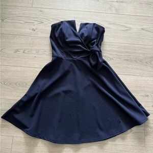 Elegant Navy Blue Strapless Dress
